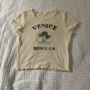 Will send picture of clothes on if needed